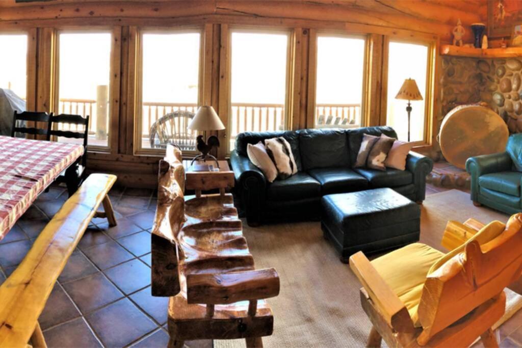 Red Rock Ranch Log Cabin: Large, Fully Furnished エスカランテ エクステリア 写真